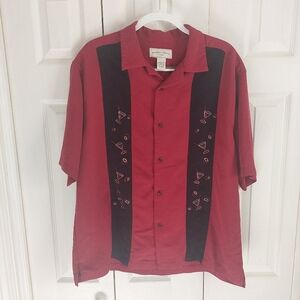 Paradise Collection L collared button down red shirt short sleeve